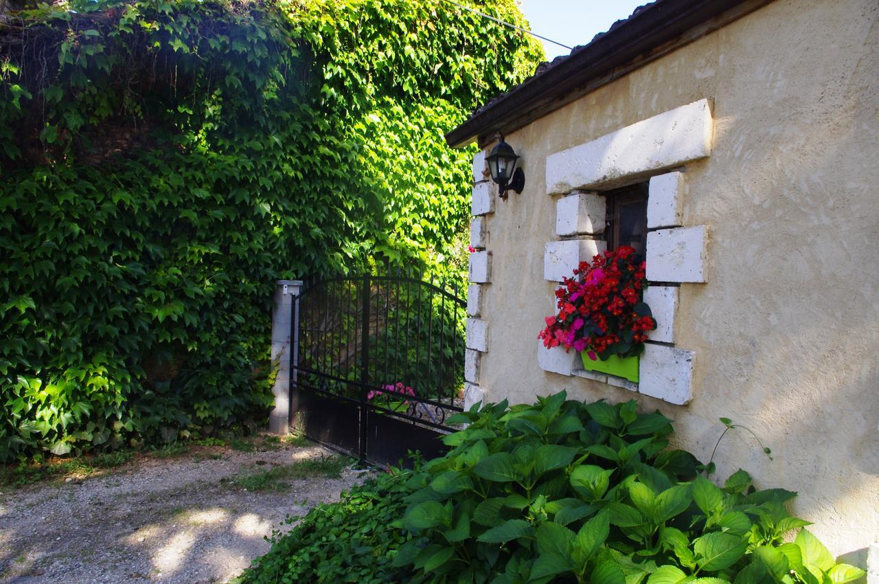 Domaine De Potofayol Bed & Breakfast Lacropte Exterior photo